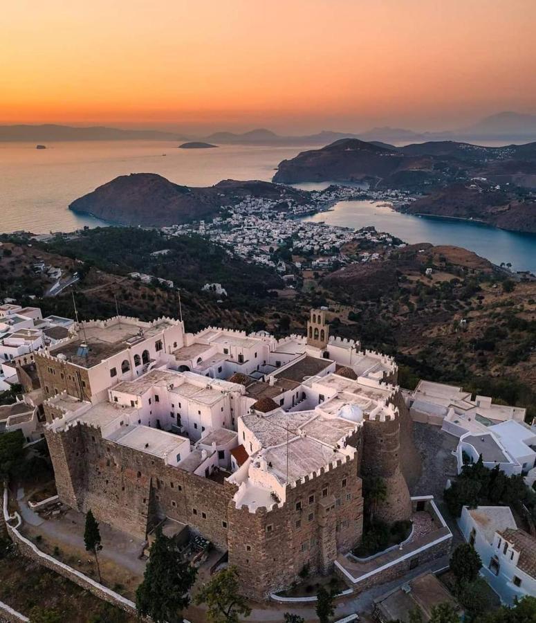 Traditional Studio Chora Patmos Exteriör bild
